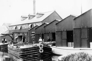 Loading a barge with sheep dip, from BLH&MS collection Ref:bk678