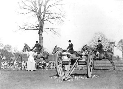 Berkeley hunt at Rossway_bk365