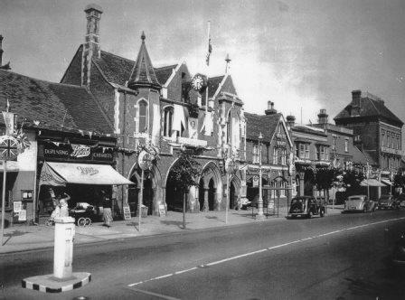 Town Hall on coronation day_1953_bk9629