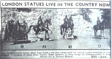 statues-in-castle-grounds_1939-1945