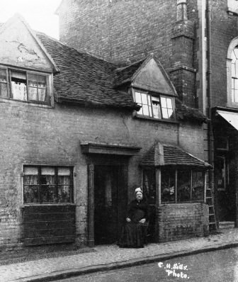 Halseys Cottage Castle Street_1890